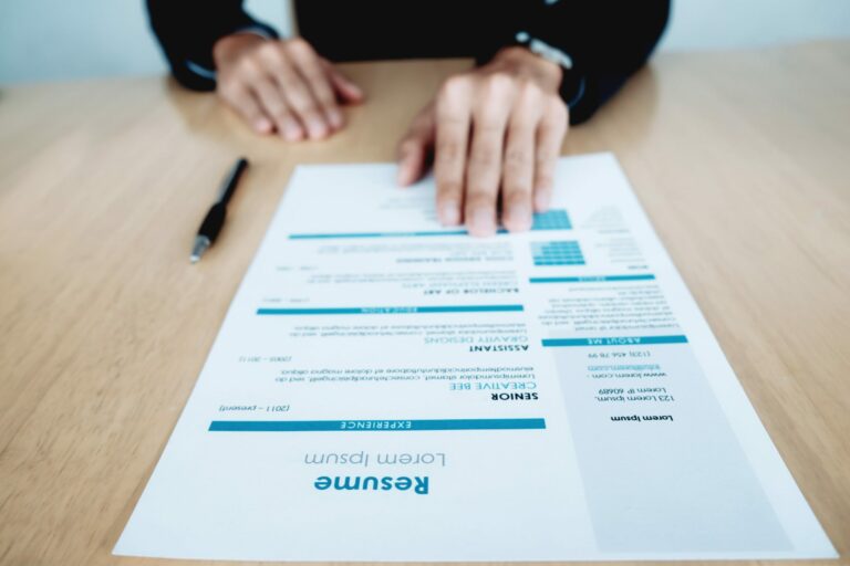 40 Resume Summary Examples (How-to Guide)
